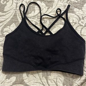 Black sports bra